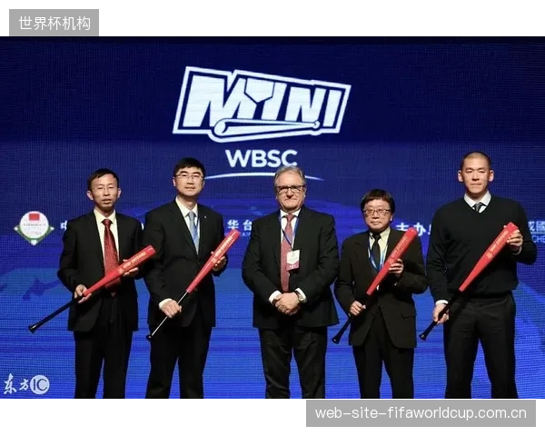 为保证公平竞赛，国际棒垒球联合会（WBSC）预计将在2028年奥运周期后，牵头制定全球统一的棒球手套皮革拉伸断裂应变认证标准